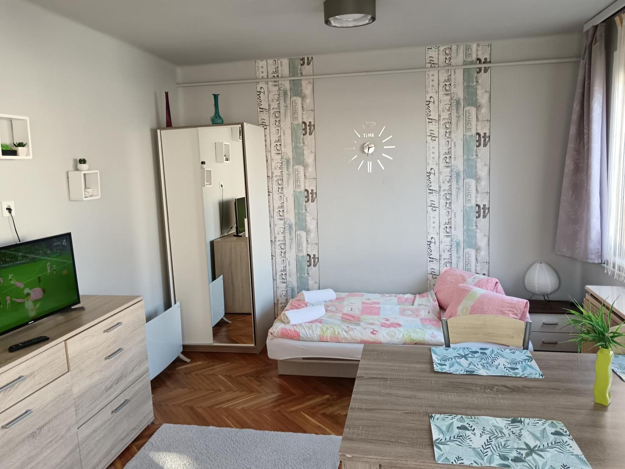 My Home Cibuka Apartman! ไฮจ์ดุสโซบอสโล ภายนอก รูปภาพ