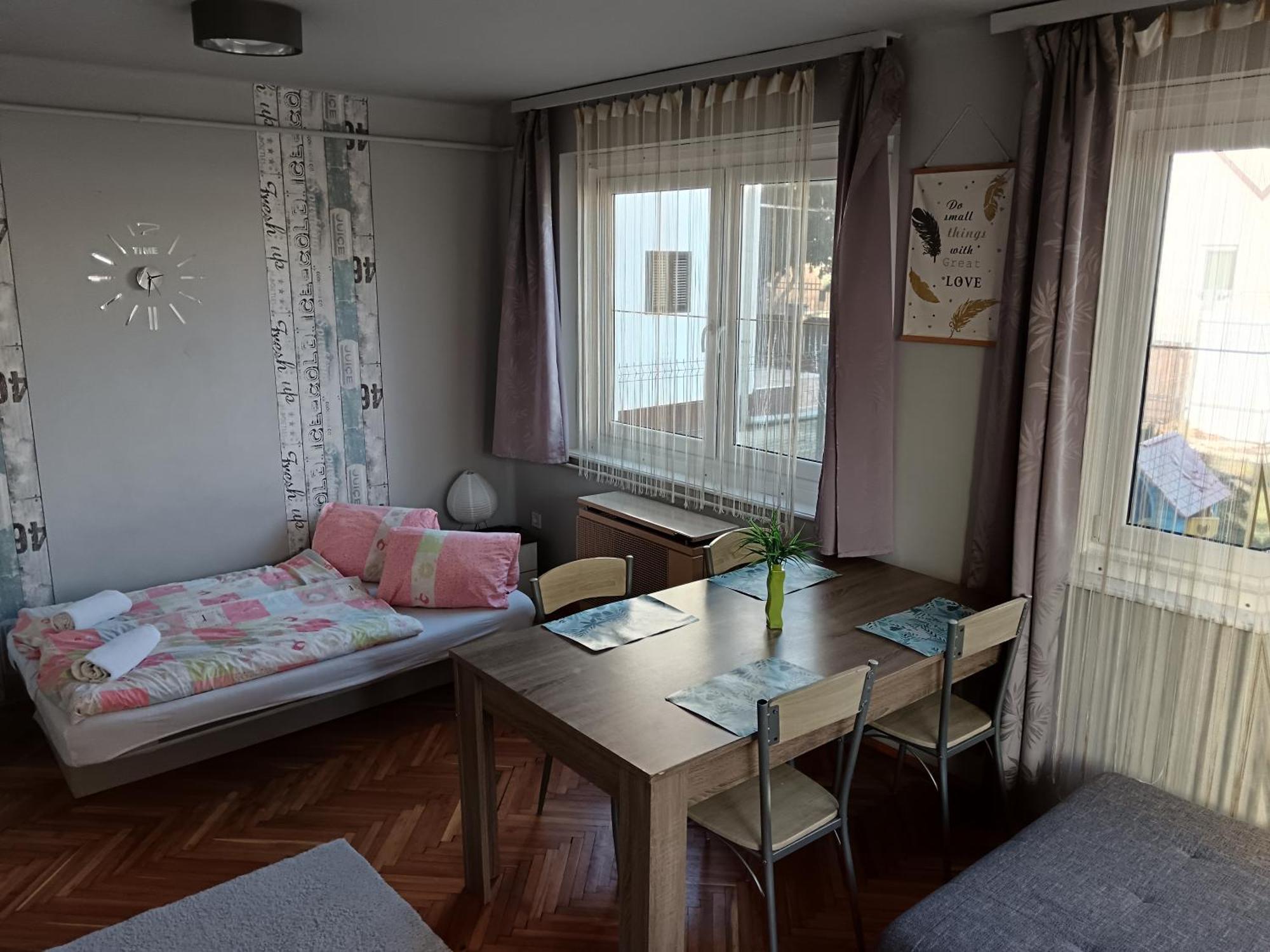 My Home Cibuka Apartman! ไฮจ์ดุสโซบอสโล ภายนอก รูปภาพ