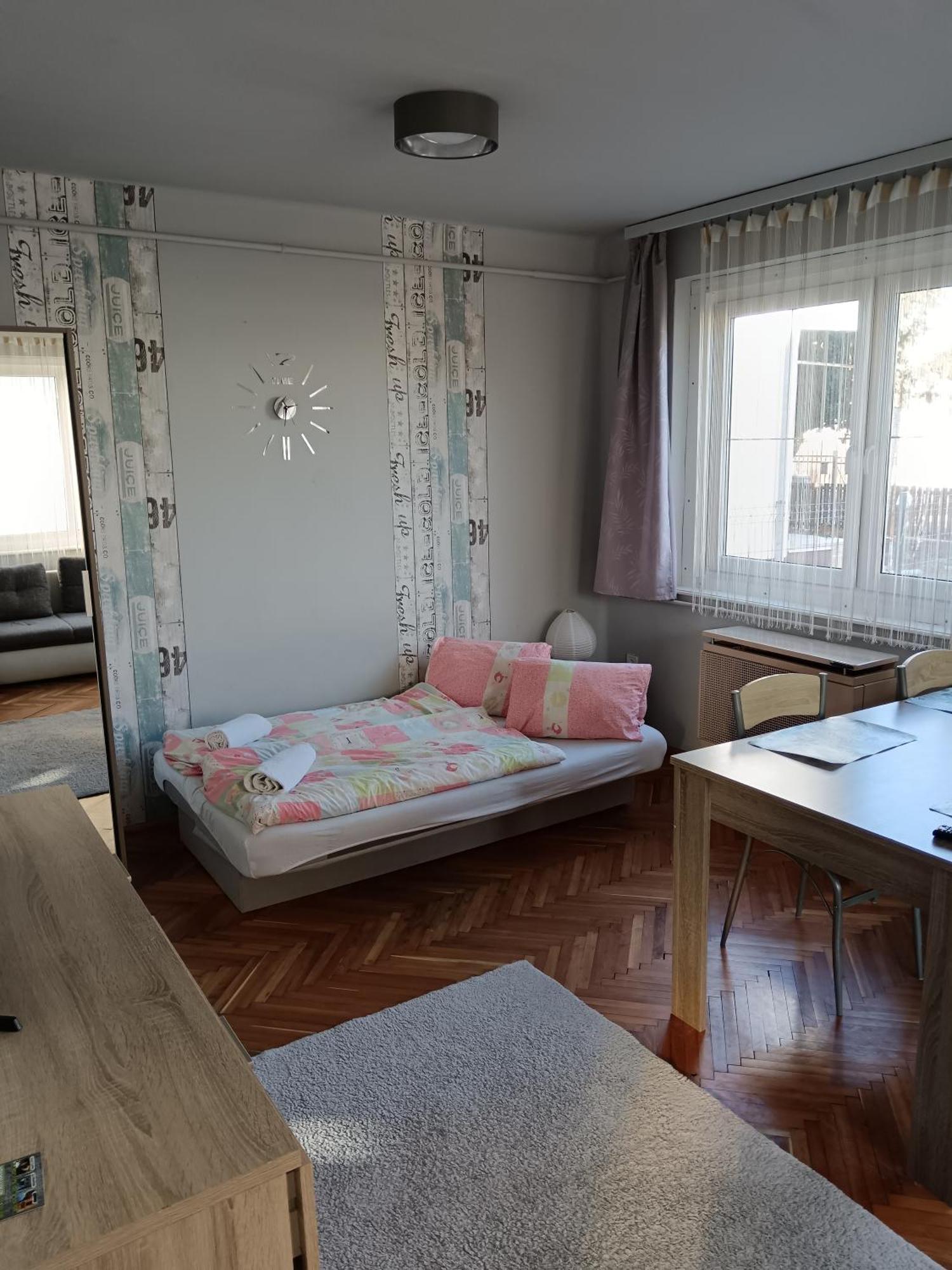 My Home Cibuka Apartman! ไฮจ์ดุสโซบอสโล ภายนอก รูปภาพ