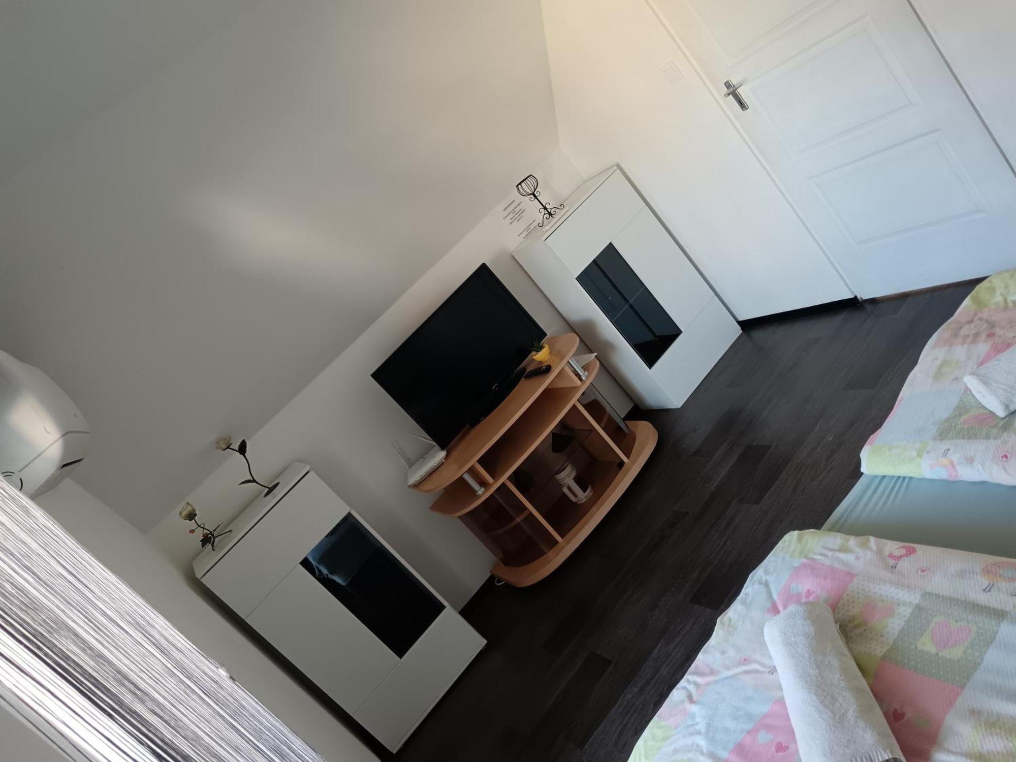 My Home Cibuka Apartman! ไฮจ์ดุสโซบอสโล ภายนอก รูปภาพ
