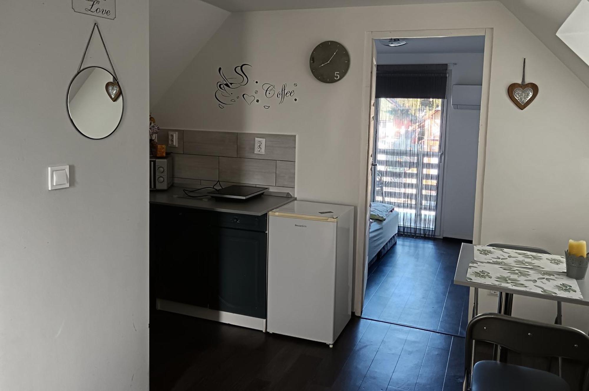 My Home Cibuka Apartman! ไฮจ์ดุสโซบอสโล ภายนอก รูปภาพ