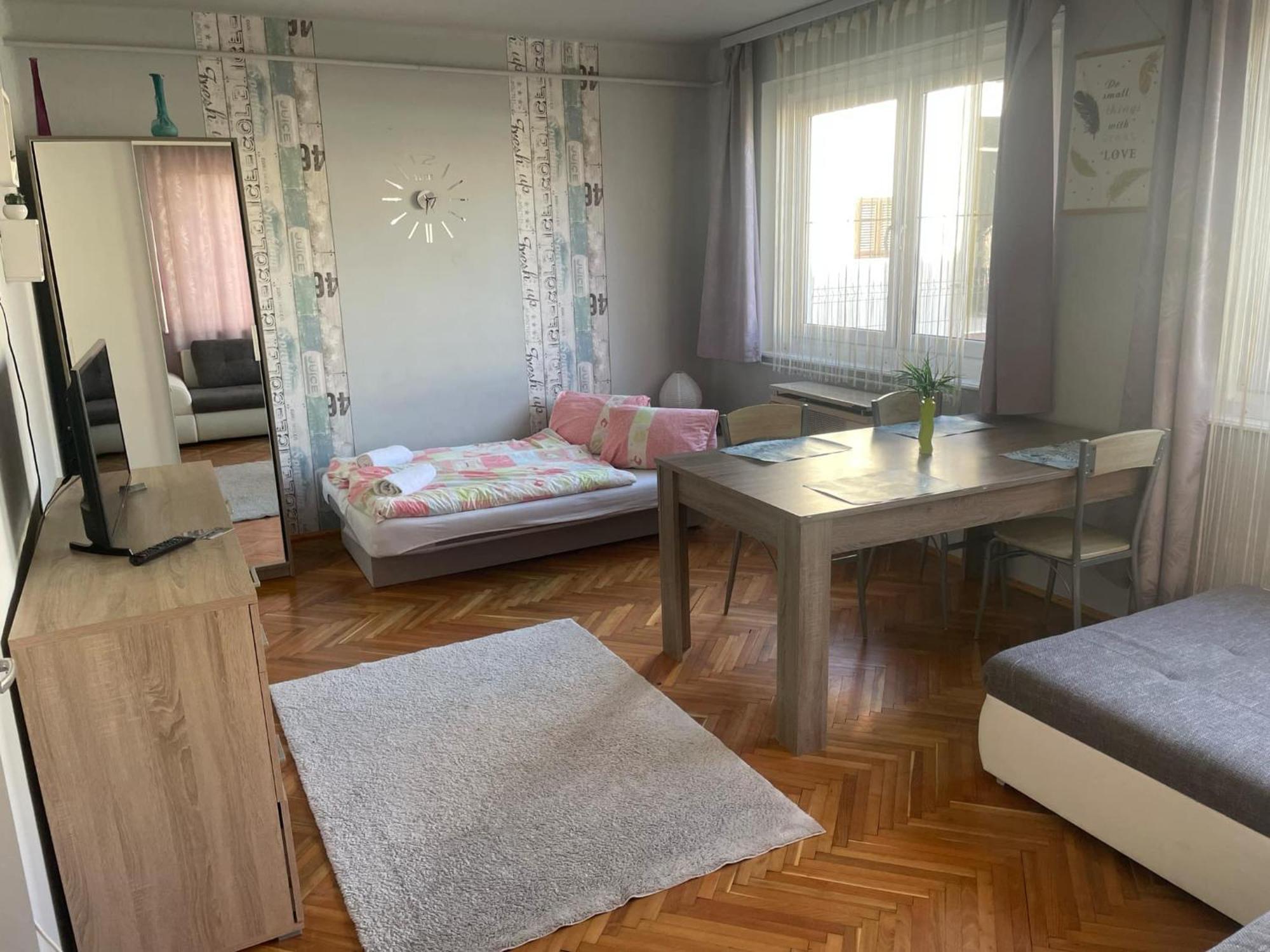 My Home Cibuka Apartman! ไฮจ์ดุสโซบอสโล ภายนอก รูปภาพ