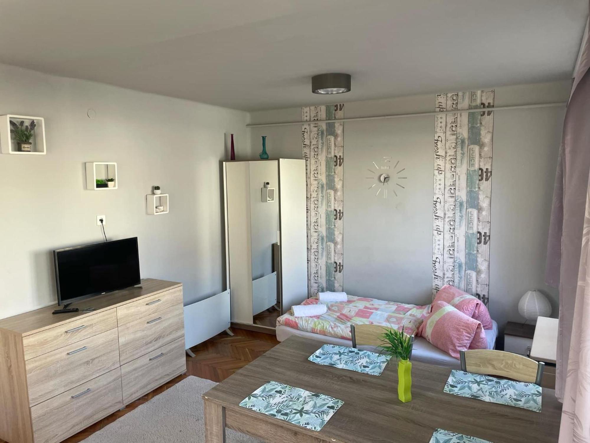 My Home Cibuka Apartman! ไฮจ์ดุสโซบอสโล ภายนอก รูปภาพ