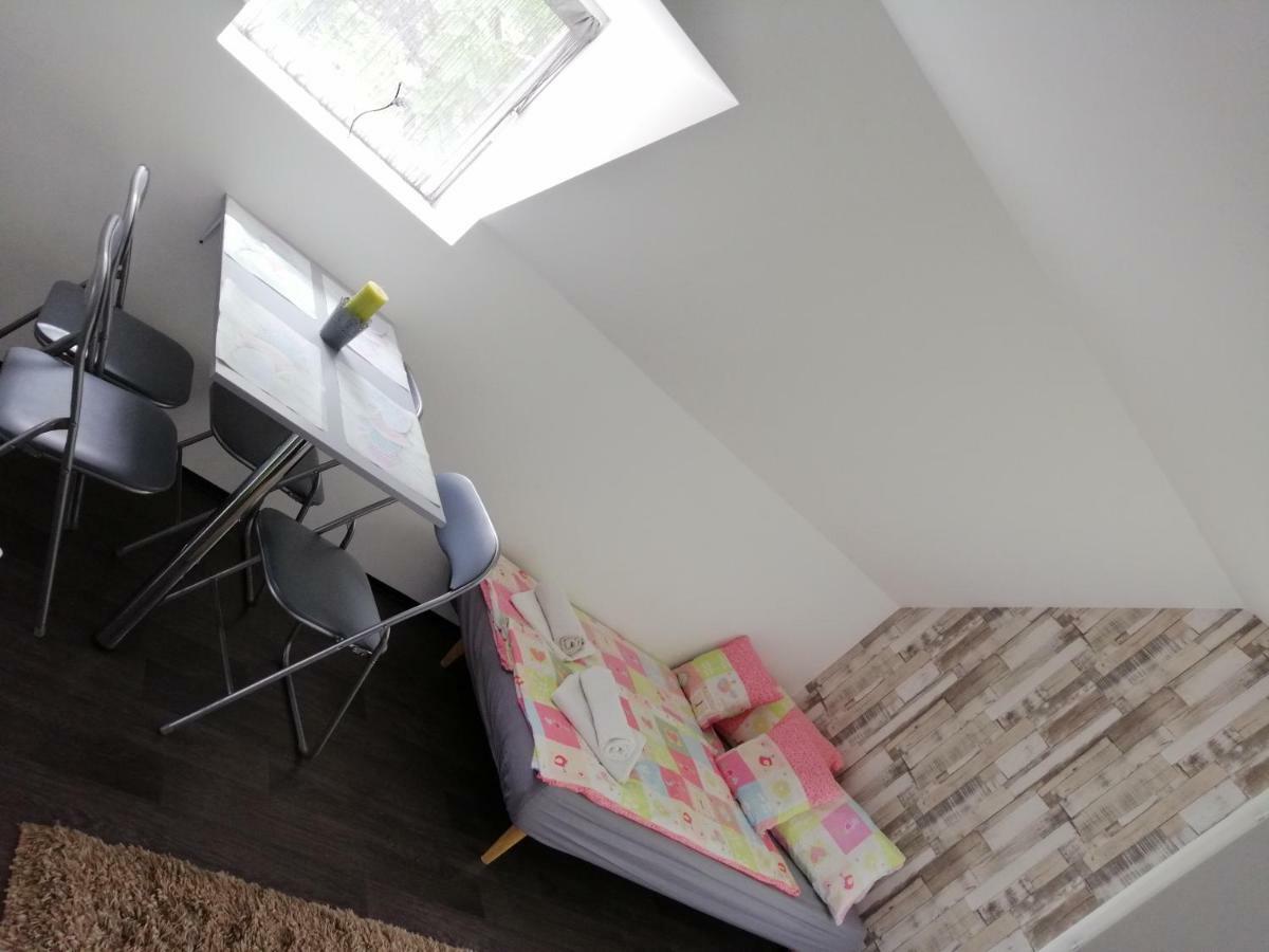 My Home Cibuka Apartman! ไฮจ์ดุสโซบอสโล ภายนอก รูปภาพ